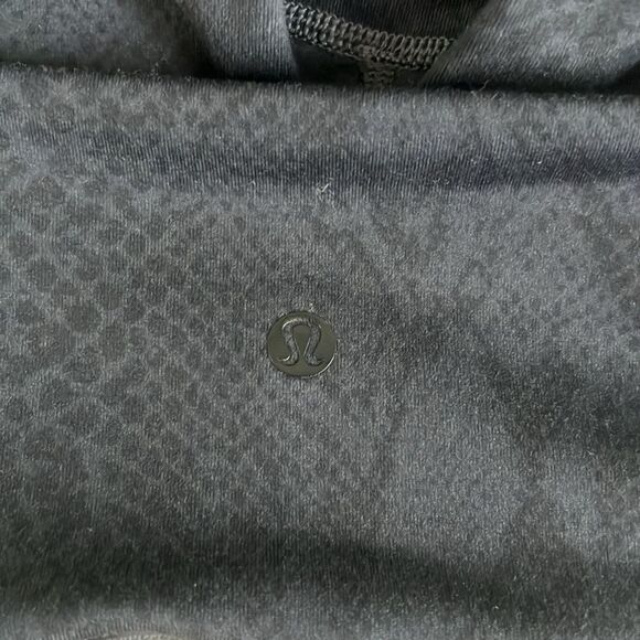 Lululemon High Times Tech Mesh - Picture 3 of 5